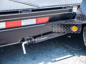 Diamond Floor Tilt Equipment Trailer One Handle Latch To Lock Down Or Release Tilt Bed With Spring Loaded Lock